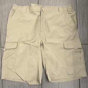 Columbia Titanium Nylon Cargo Shorts Size XL Beige Omni Dry Packable Hiking